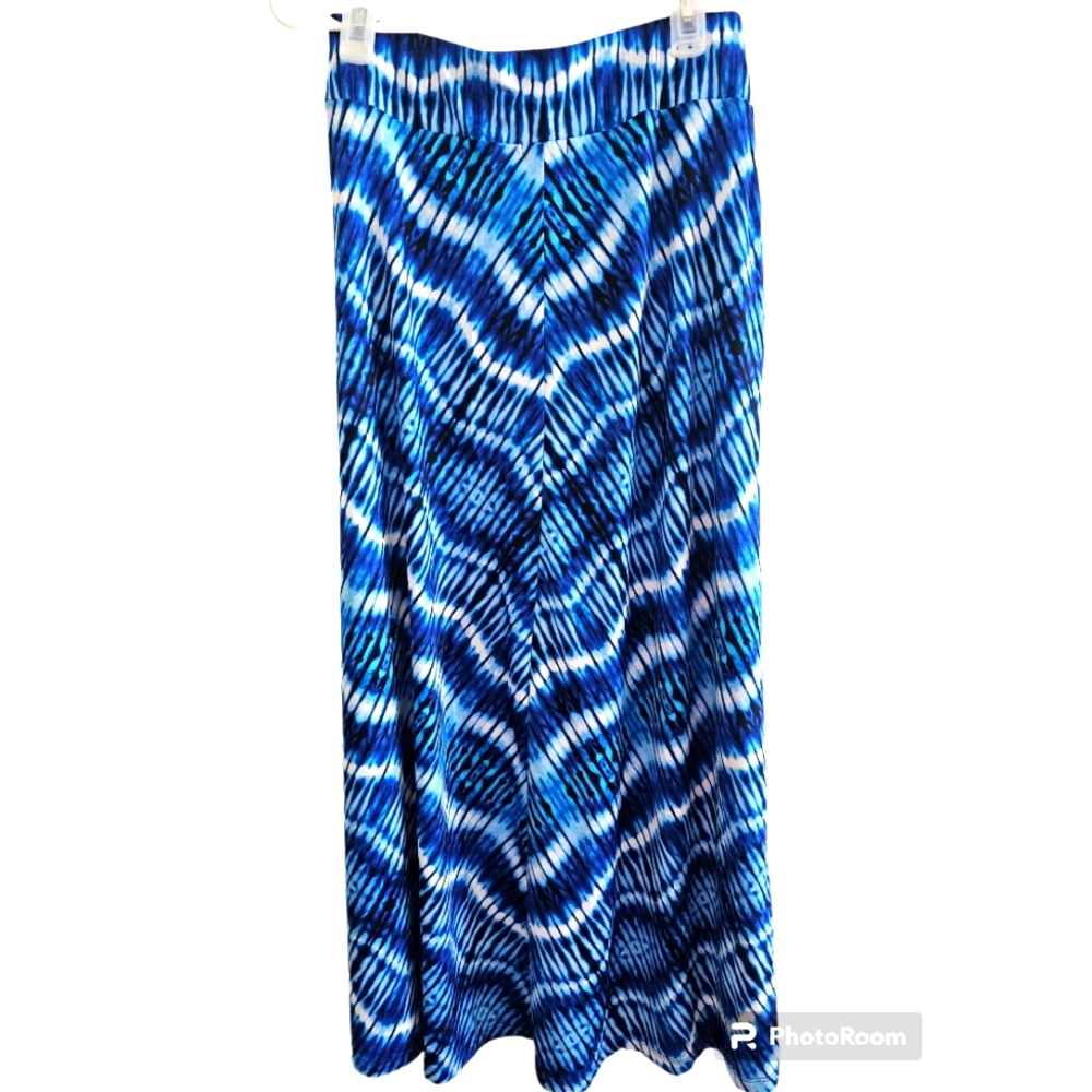 New Directions PS Blue & White Tie Dye Maxi Skirt